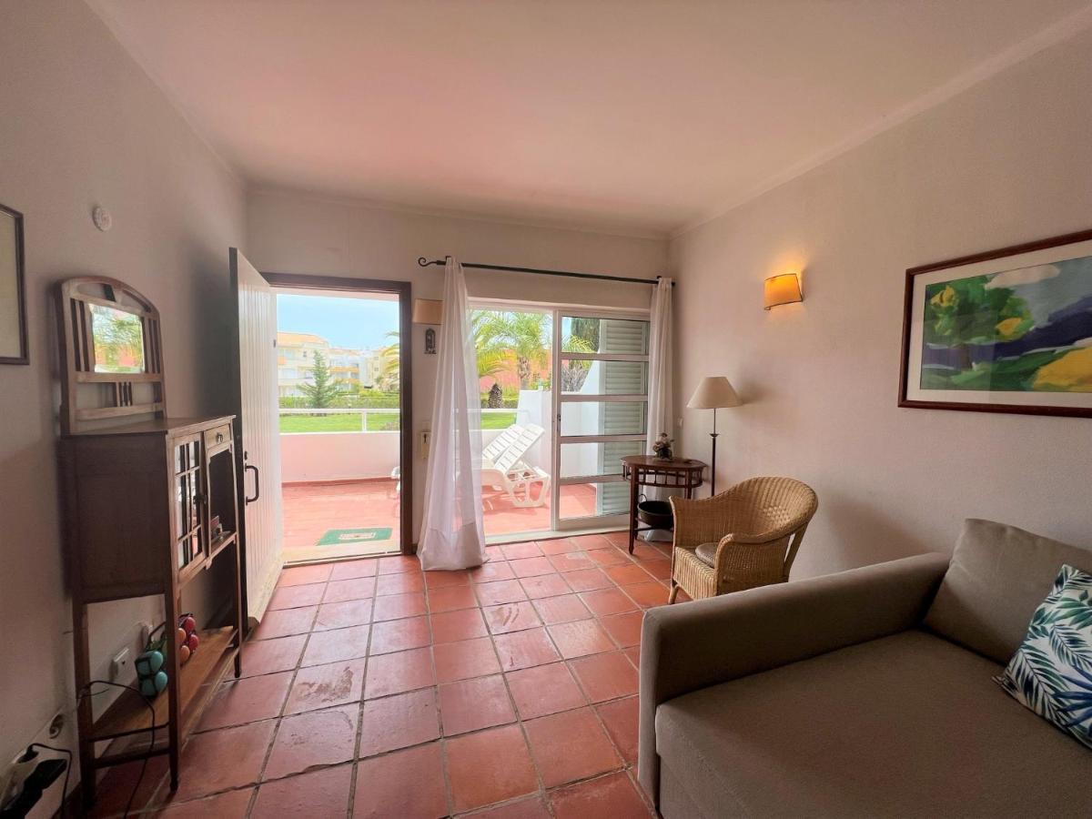 Vilamoura Typical 1 With Pool By Homing Apartamento Exterior foto